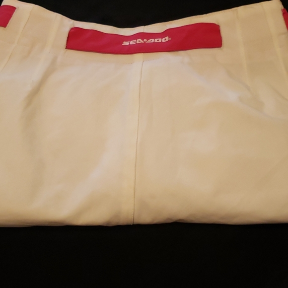 NWT Seadoo Ladies Pulse Boardshorts - Picture 4 of 6